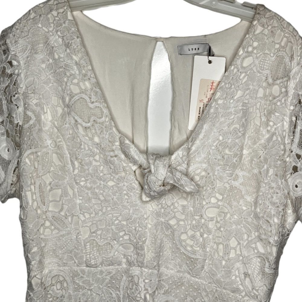 LUSH Lace Romper nwt - Picture 2 of 8